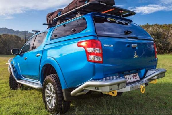 Hardtop mit aufklappbaren Seitenscheiben, in Wagenfarbe lackiert, kabinenhoch, für Mitsubishi L200 Doppelkabiner, Modell 2019